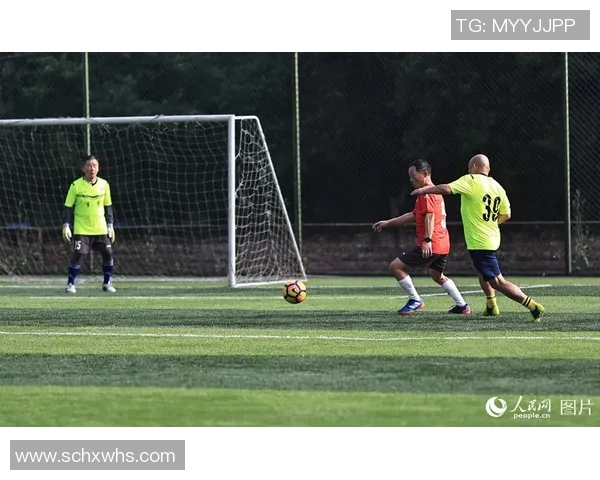 重庆足球队的蜕变之路：从地方球队到世锦赛的闪耀之星